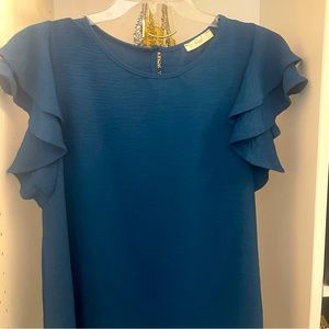 NWT Easel Blouse